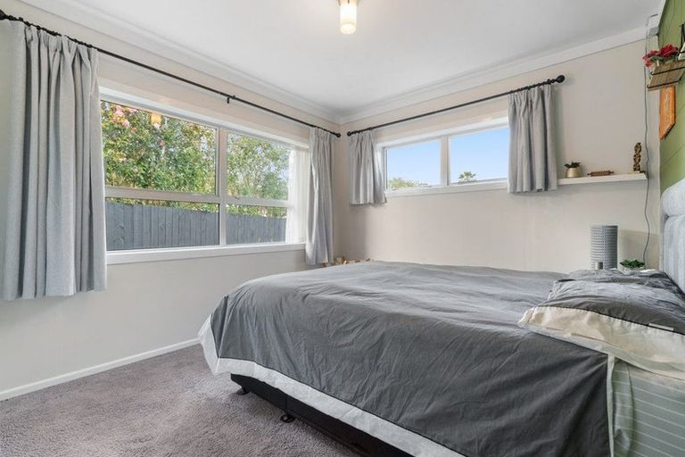 Photo of property in 12 April Place, Red Hill, Papakura, 2110