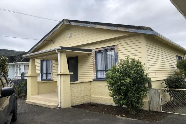 Photo of property in 110 Kowhai Street, Naenae, Lower Hutt, 5011