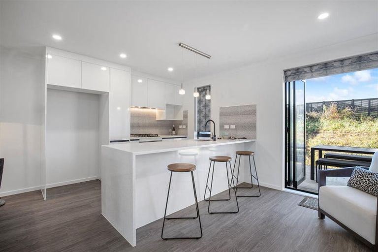 Photo of property in 14 Waikaha Street, Pokeno, 2472