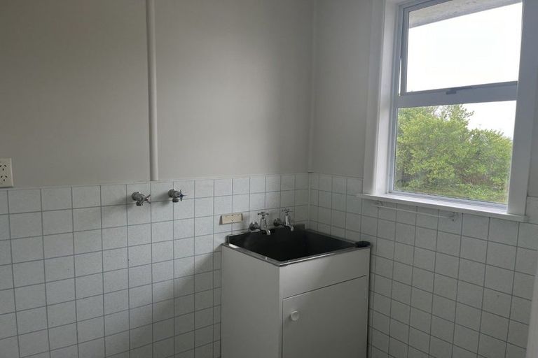 Photo of property in 18 Mersey Street, Levin, 5510