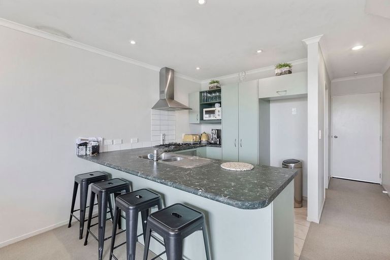 Photo of property in 25 Alverna Heights View, Gulf Harbour, Whangaparaoa, 0930