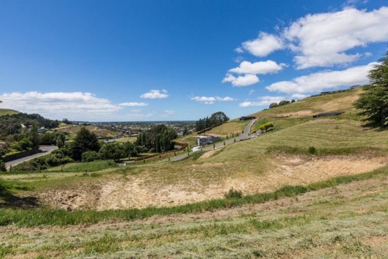 Photo of property in 3 Te Roera Drive, Taradale, Napier, 4112