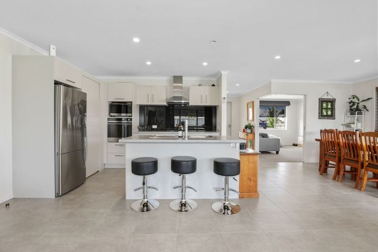 Photo of property in 43 Huka Heights Drive, Rangatira Park, Taupo, 3330