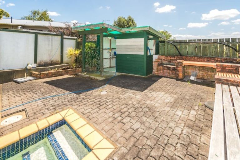 Photo of property in 16 Monowai Place, Westbrook, Palmerston North, 4412