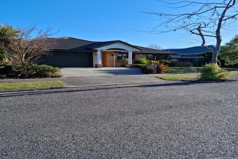 Photo of property in 15 Mahuri Street, Parklands, Christchurch, 8083