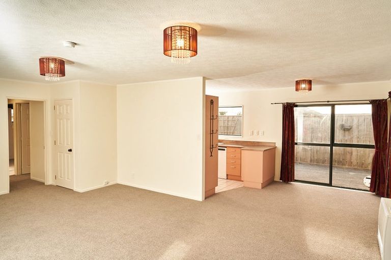 Photo of property in 6a Sunningdale Lane, Woodridge, Wellington, 6037