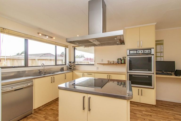 Photo of property in 4 Pokaka Place, Inglewood, 4330