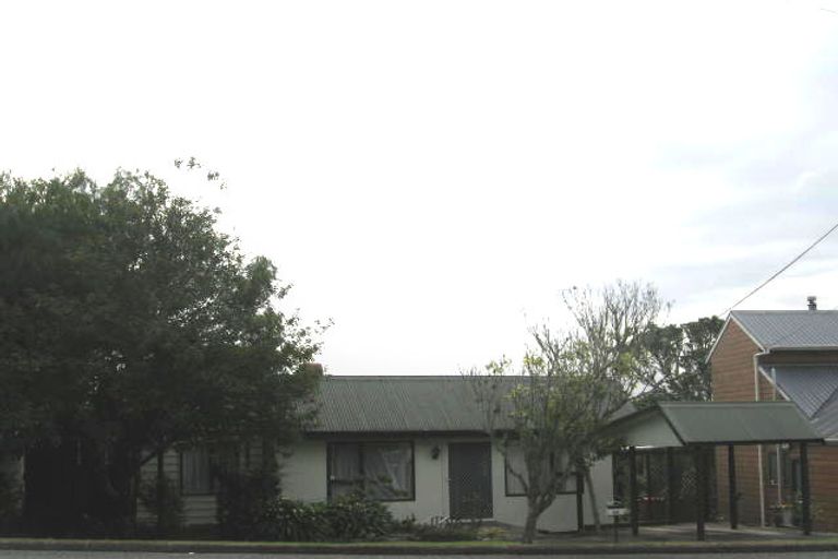 Photo of property in 69 Glengarry Road, Glen Eden, Auckland, 0602