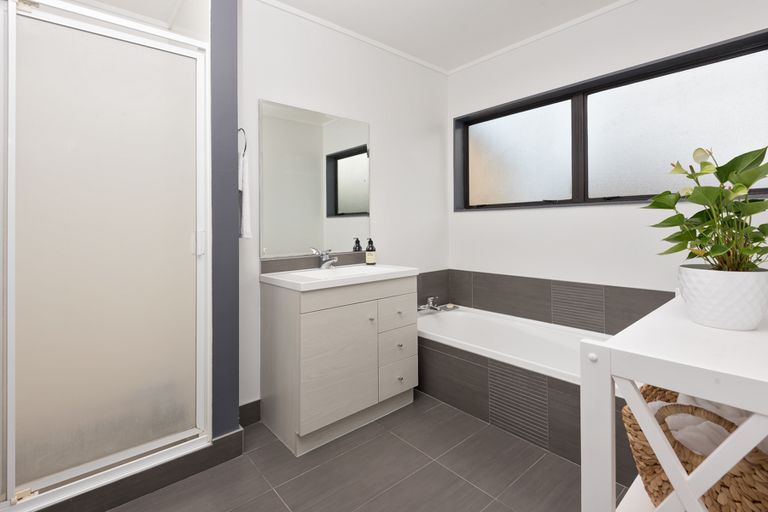 Photo of property in 2/25 Channing Crescent, Botany Downs, Auckland, 2010