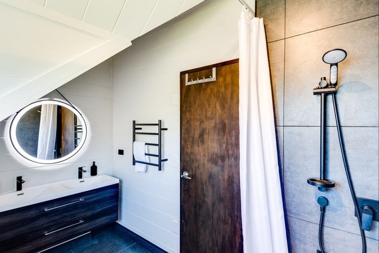 Photo of property in 15 Ritchie Place, Havelock North, 4130