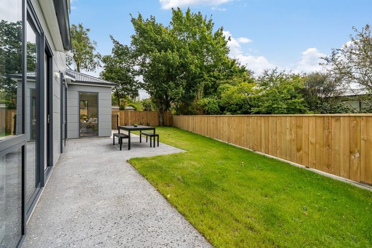 Photo of property in 47c Heretaunga Square, Silverstream, Upper Hutt, 5019