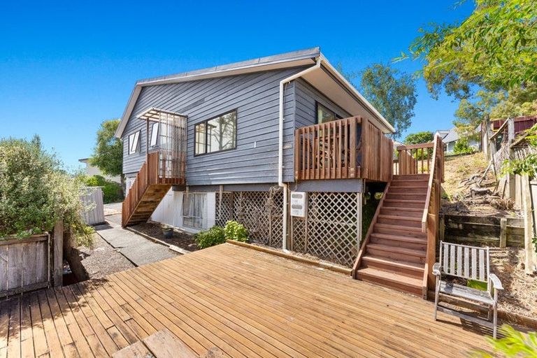 Photo of property in 1/9a Kitewao Street, Northcote, Auckland, 0627