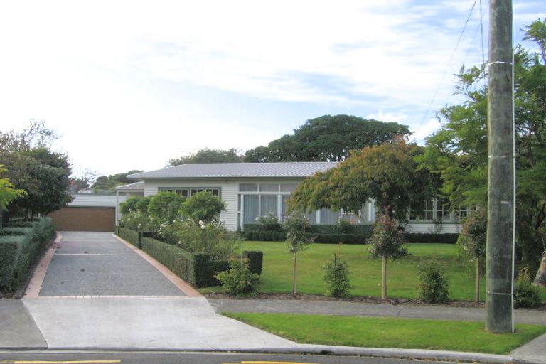 Photo of property in 8 Harley Grove, Boulcott, Lower Hutt, 5010