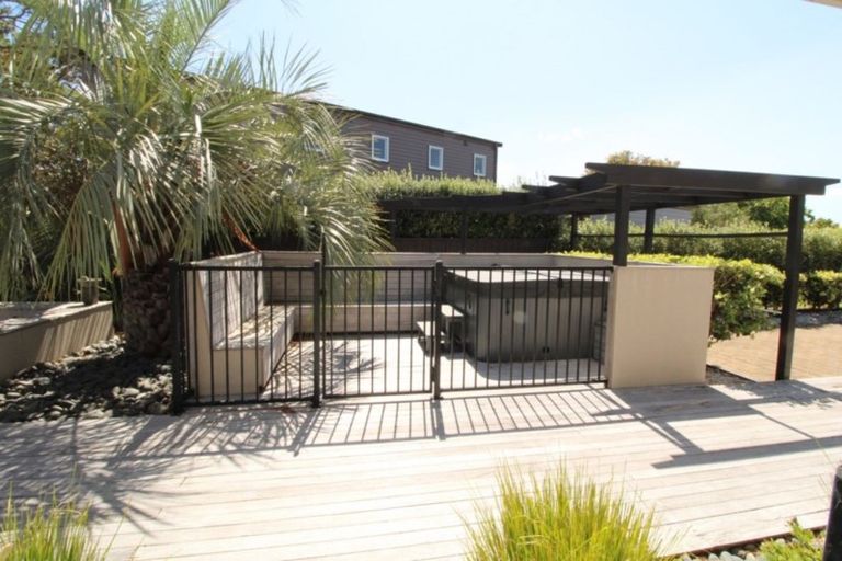 Photo of property in 708 Matarangi Drive, Matarangi, Whitianga, 3592