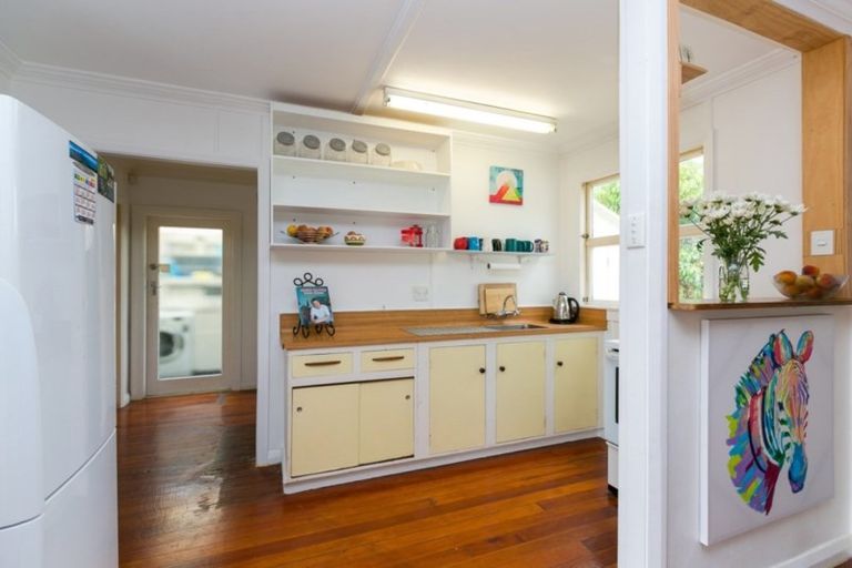 Photo of property in 3 Dorset Avenue, Westown, New Plymouth, 4310