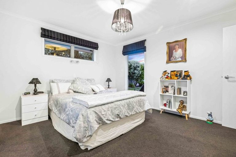 Photo of property in 17 Oceania Sands Way, Papamoa Beach, Papamoa, 3118