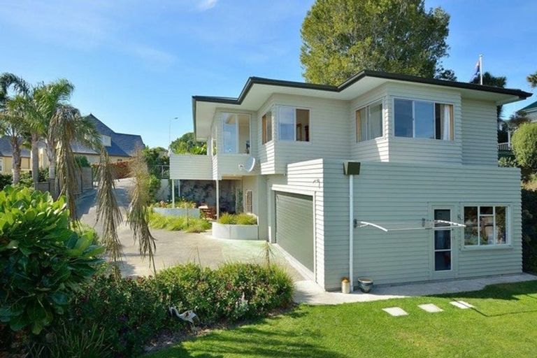 Photo of property in 116 Chaucer Road North, Hospital Hill, Napier, 4110