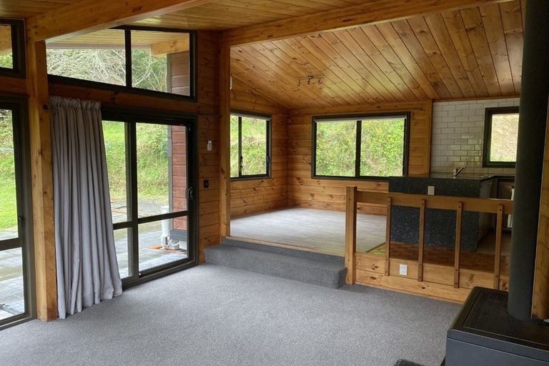 Photo of property in 95 Manuka Street, Stokes Valley, Lower Hutt, 5019