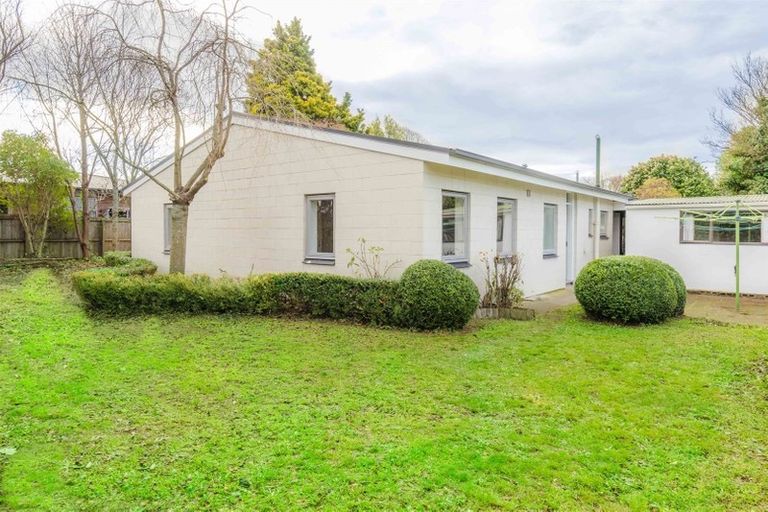 Photo of property in 101b Yaldhurst Road, Sockburn, Christchurch, 8042