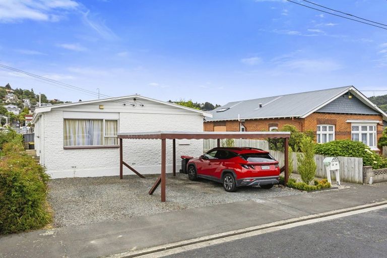 Photo of property in 9b Richmond Street, Forbury, Dunedin, 9012