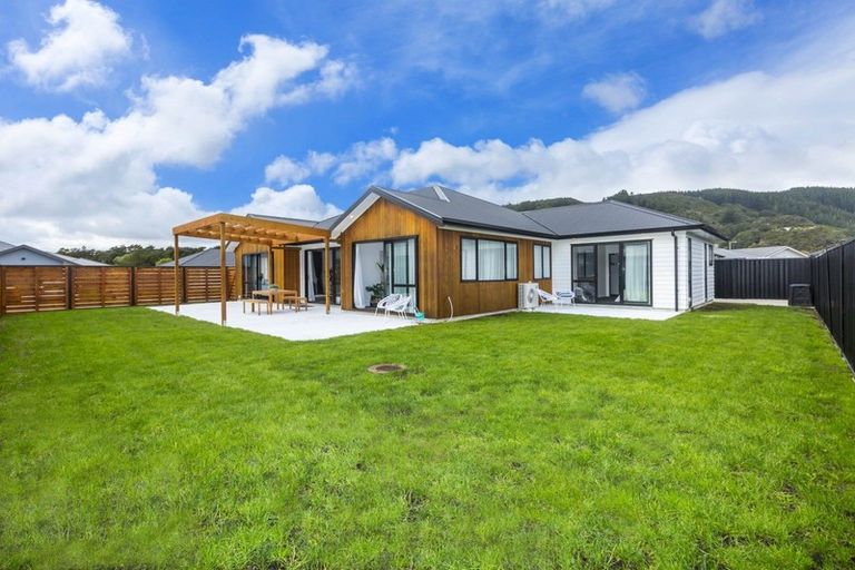 Photo of property in 13 Te Punga Road, Wallaceville, Upper Hutt, 5018
