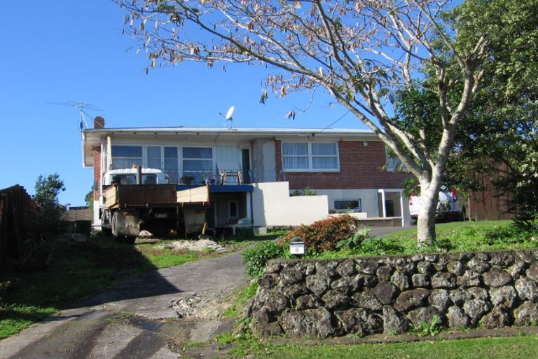 Photo of property in 9 Marie Crescent, Te Atatu South, Auckland, 0610
