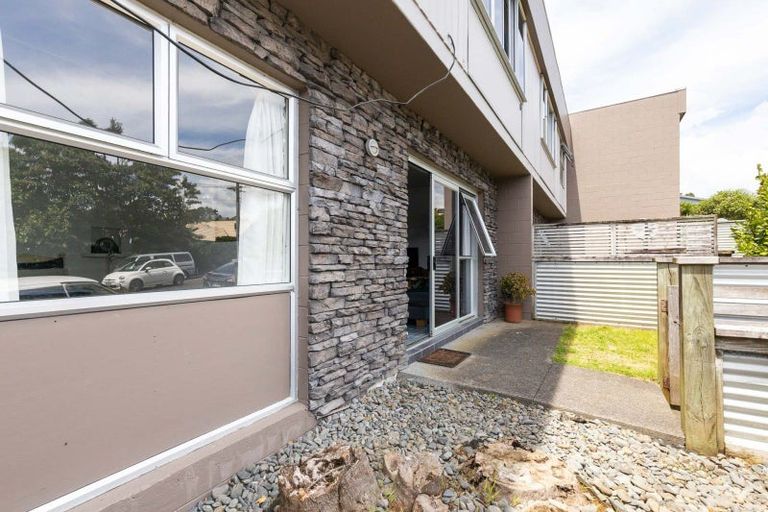 Photo of property in 5/57 Carrington Street, Lower Vogeltown, New Plymouth, 4310