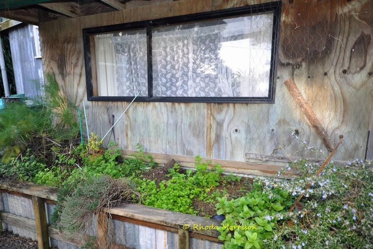 Photo of property in 11 Moana Road, Tinopai, Matakohe, 0593