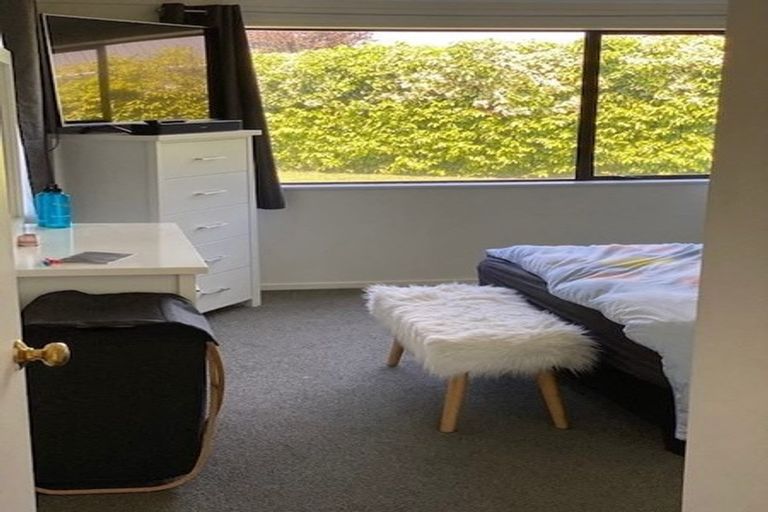 Photo of property in 10 Ted Harpur Place, Onekawa, Napier, 4110