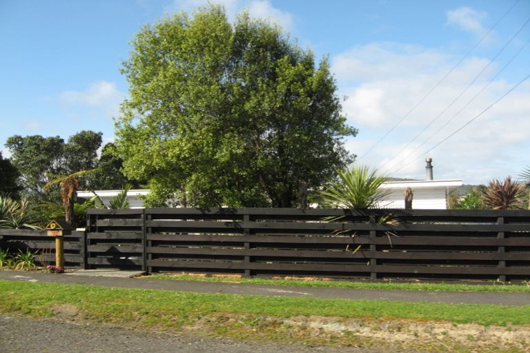 Photo of property in 76 Mcentee Road, Waitakere, Auckland, 0816