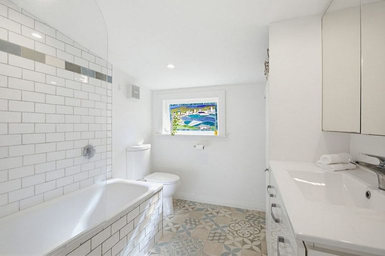 Photo of property in 37 Donald Mclean Street, Newtown, Wellington, 6021