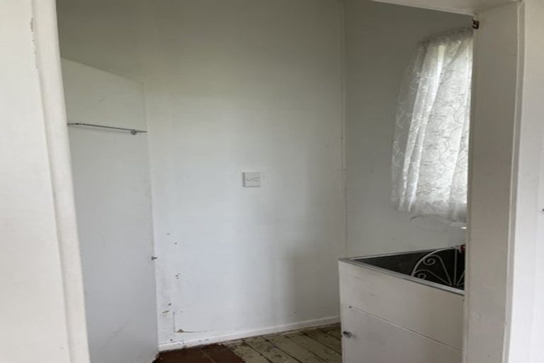 Photo of property in 18 Canal West Road, Waitakaruru, Thames, 3576