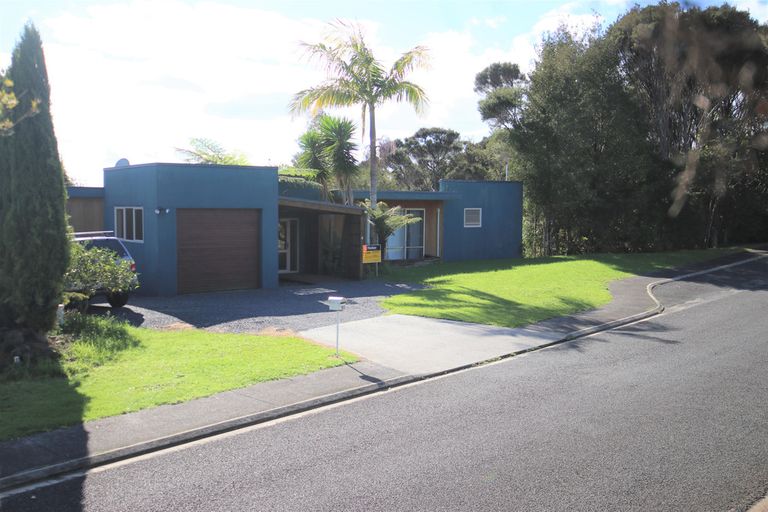 Photo of property in 10 Hihitahi Rise, Paihia, 0200