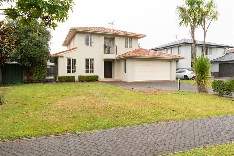 Photo of property in 37 Nielsen Gardens, Rototuna, Hamilton, 3210