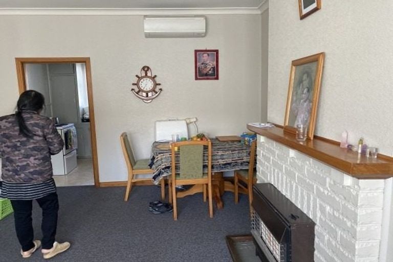 Photo of property in 1-2 Gibson Court, Roslyn, Palmerston North, 4414
