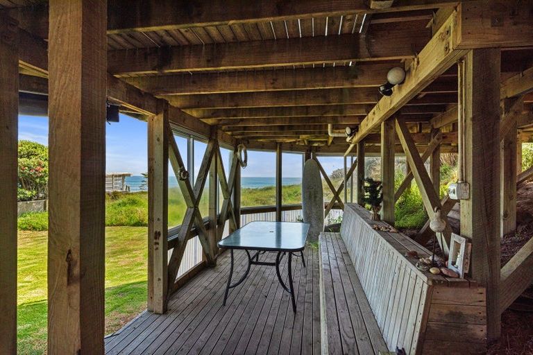 Photo of property in 285 Pukehina Parade, Pukehina, 3189