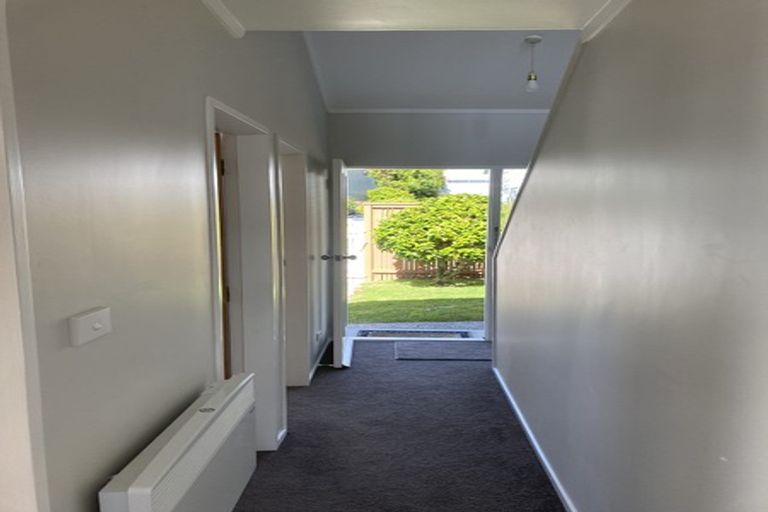 Photo of property in 46 Rajkot Terrace, Broadmeadows, Wellington, 6035