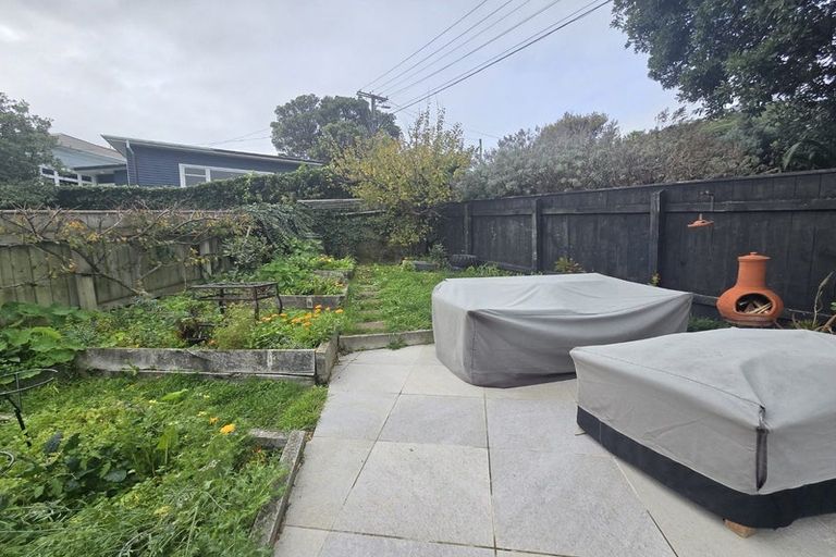 Photo of property in 87 Tiber Street, Island Bay, Wellington, 6023