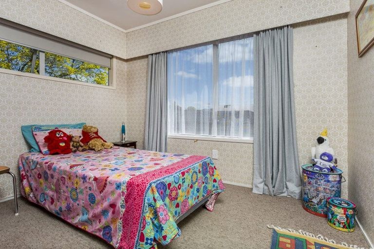 Photo of property in 103 Becroft Drive, Forrest Hill, Auckland, 0620