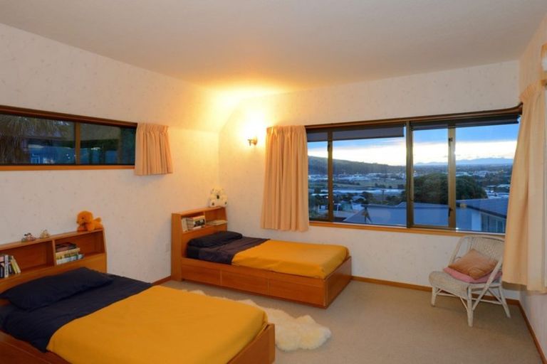 Photo of property in 31 Marama Crescent, Mount Pleasant, Christchurch, 8081