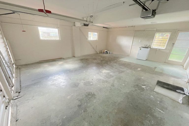 Photo of property in 2/23 Esmonde Road, Takapuna, Auckland, 0622