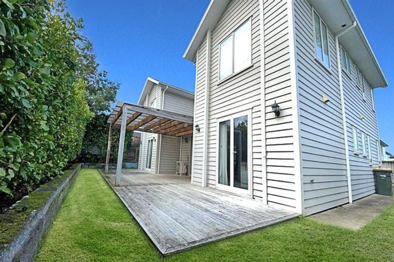 Photo of property in 67 Pickaberry Avenue, Karaka, Papakura, 2113