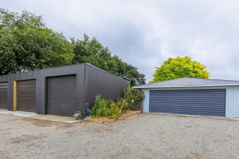 Photo of property in 302 Timaru Road, Waimate, 7978