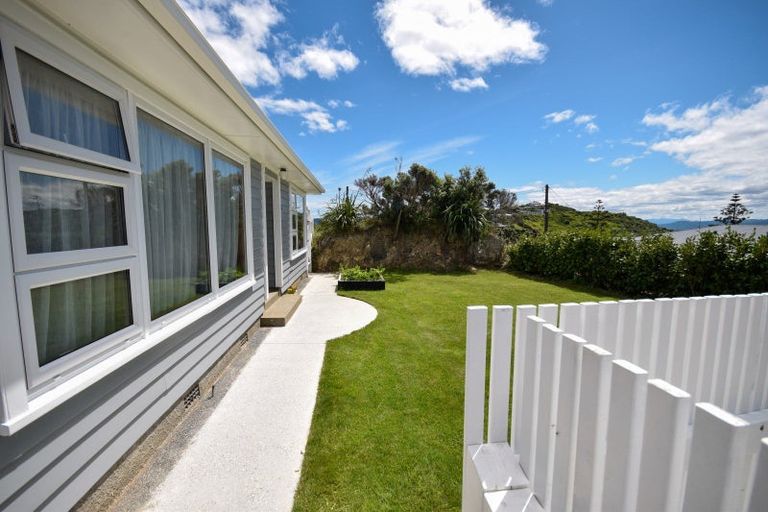 Photo of property in 166 Buckley Road, Southgate, Wellington, 6023