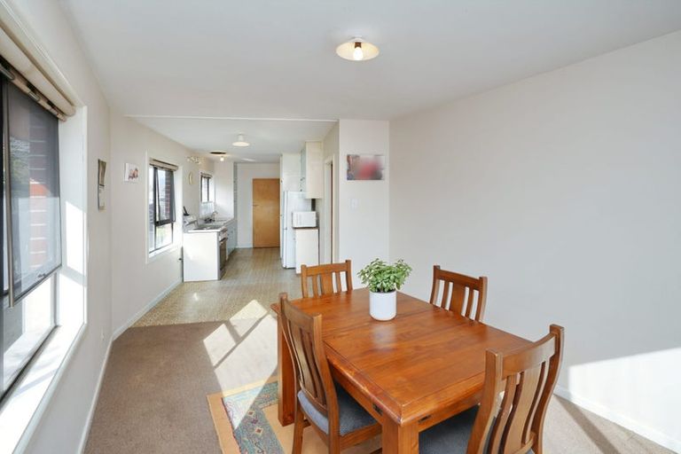 Photo of property in 17 Ontario Place, Wainoni, Christchurch, 8061