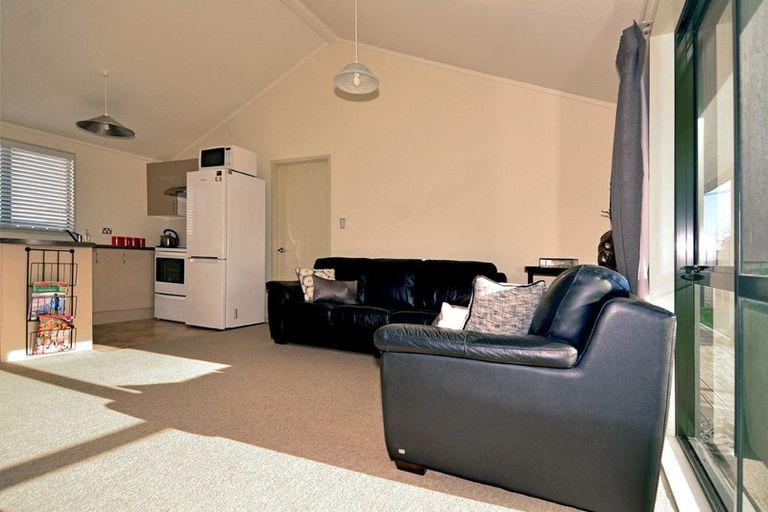 Photo of property in 23 Roore Street, Foxton Beach, Foxton, 4815