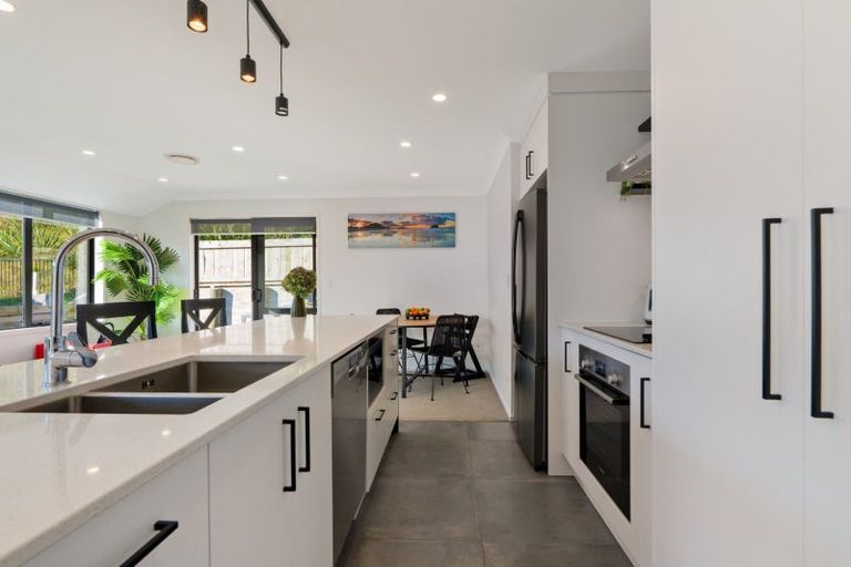 Photo of property in 29 Pakanga Grove, Pyes Pa, Tauranga, 3112