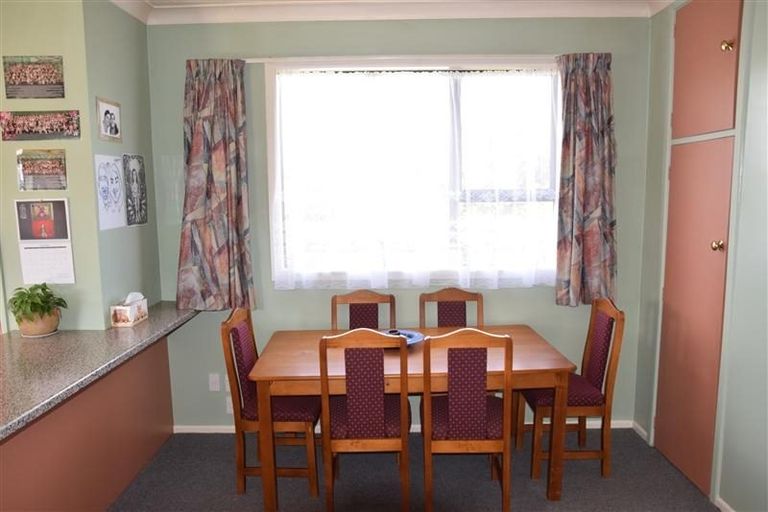 Photo of property in 302 Princes Street, Strathern, Invercargill, 9812