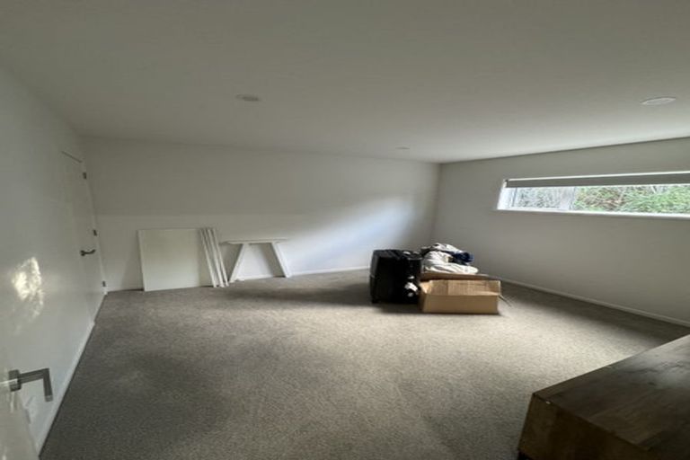 Photo of property in 60 Roberts Road, Matakatia, Whangaparaoa, 0930