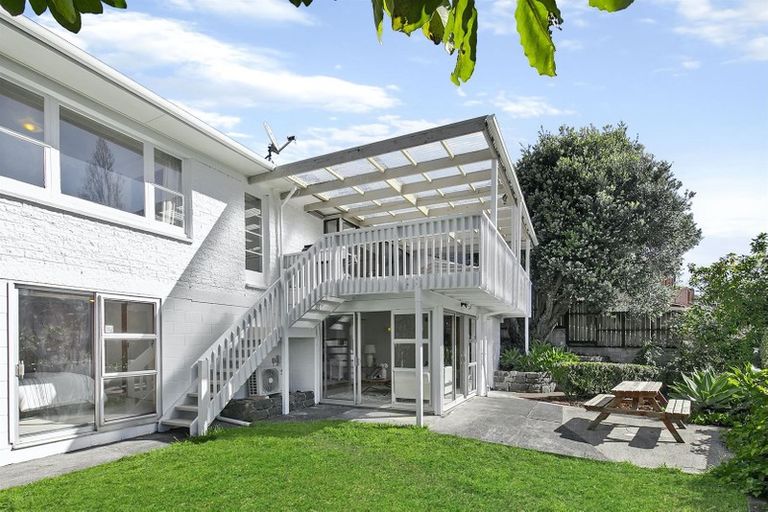Photo of property in 171a Mokoia Road, Birkenhead, Auckland, 0626